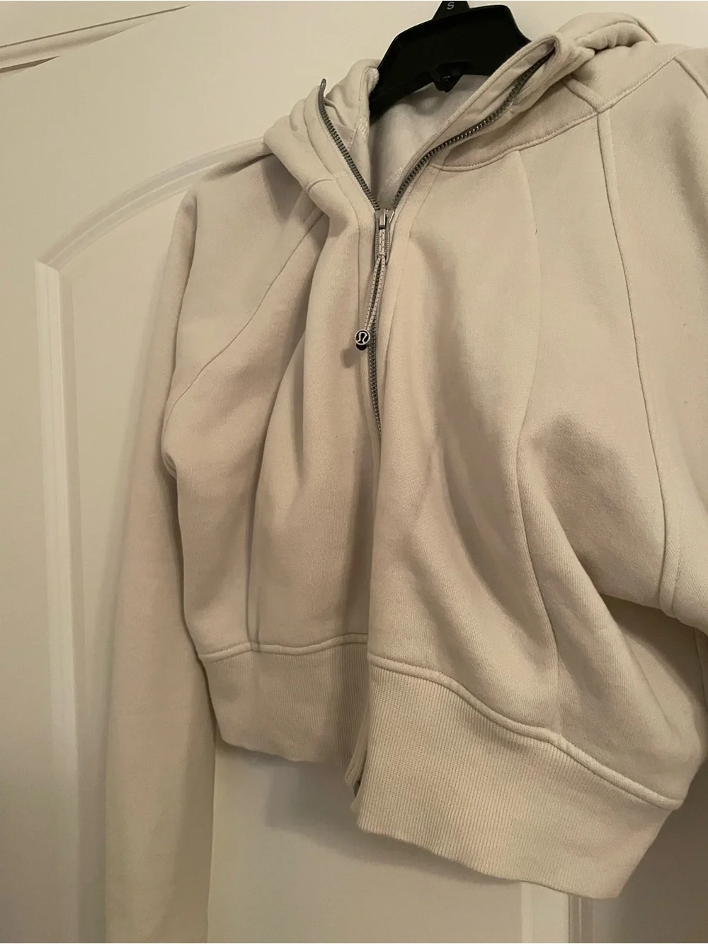 Lululemon Cropped Full Zip Hooded Scuba Bone, Size 12